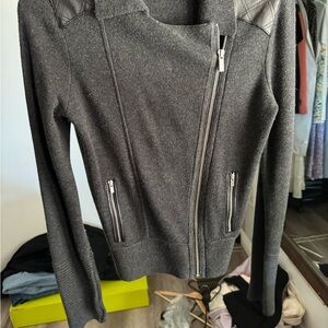 Banana republic grey moto jacket made of viscose, nylon, & merino wool. Fitted